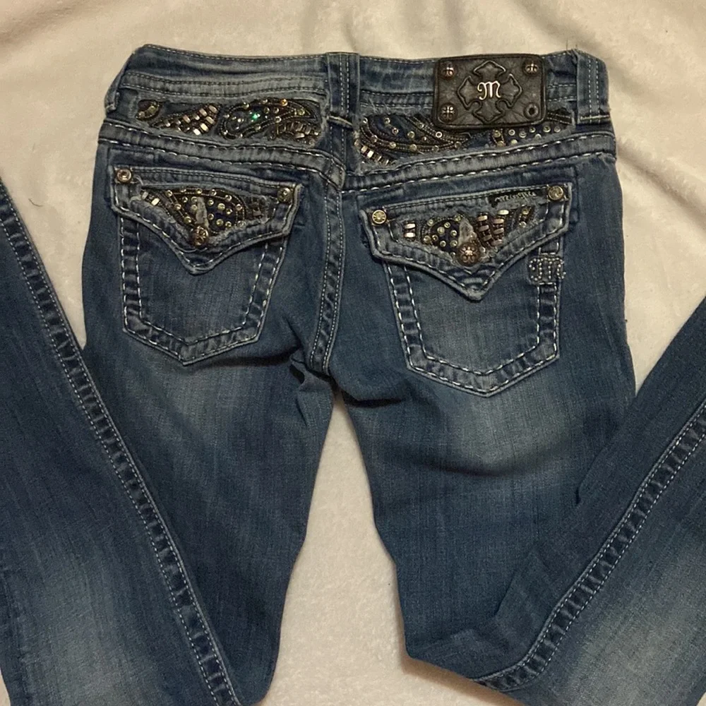 Miss Me Skinny Jeans, Size 27. - Picture 3 of 4